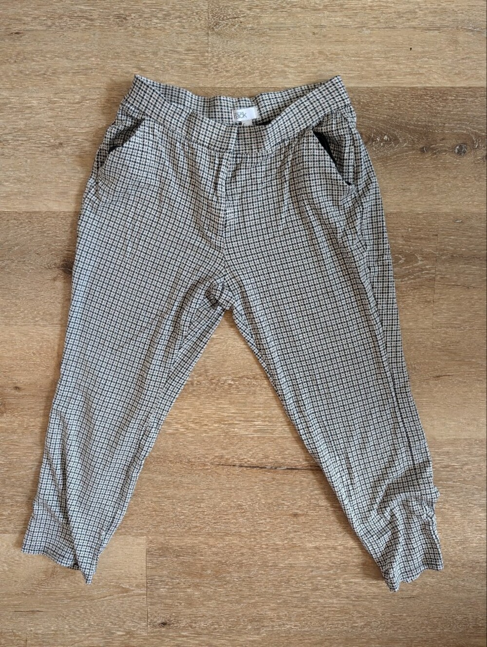 Checked Black & White Stretch Crop Dress Pants